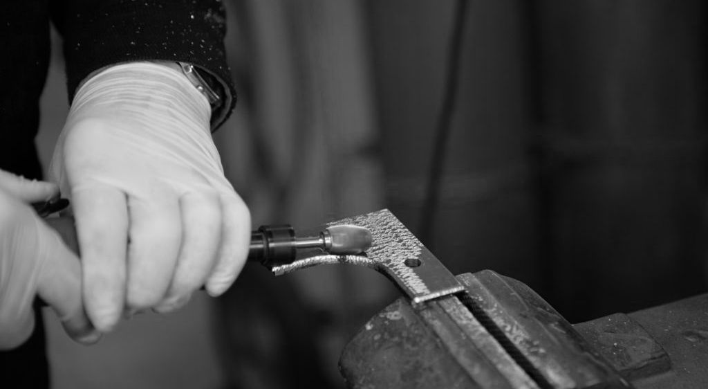 Officine Gullo, dettaglio lavorazione cucine in metallo